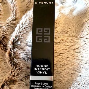 Givenchy Beauty Rouge Interdit Vinyl